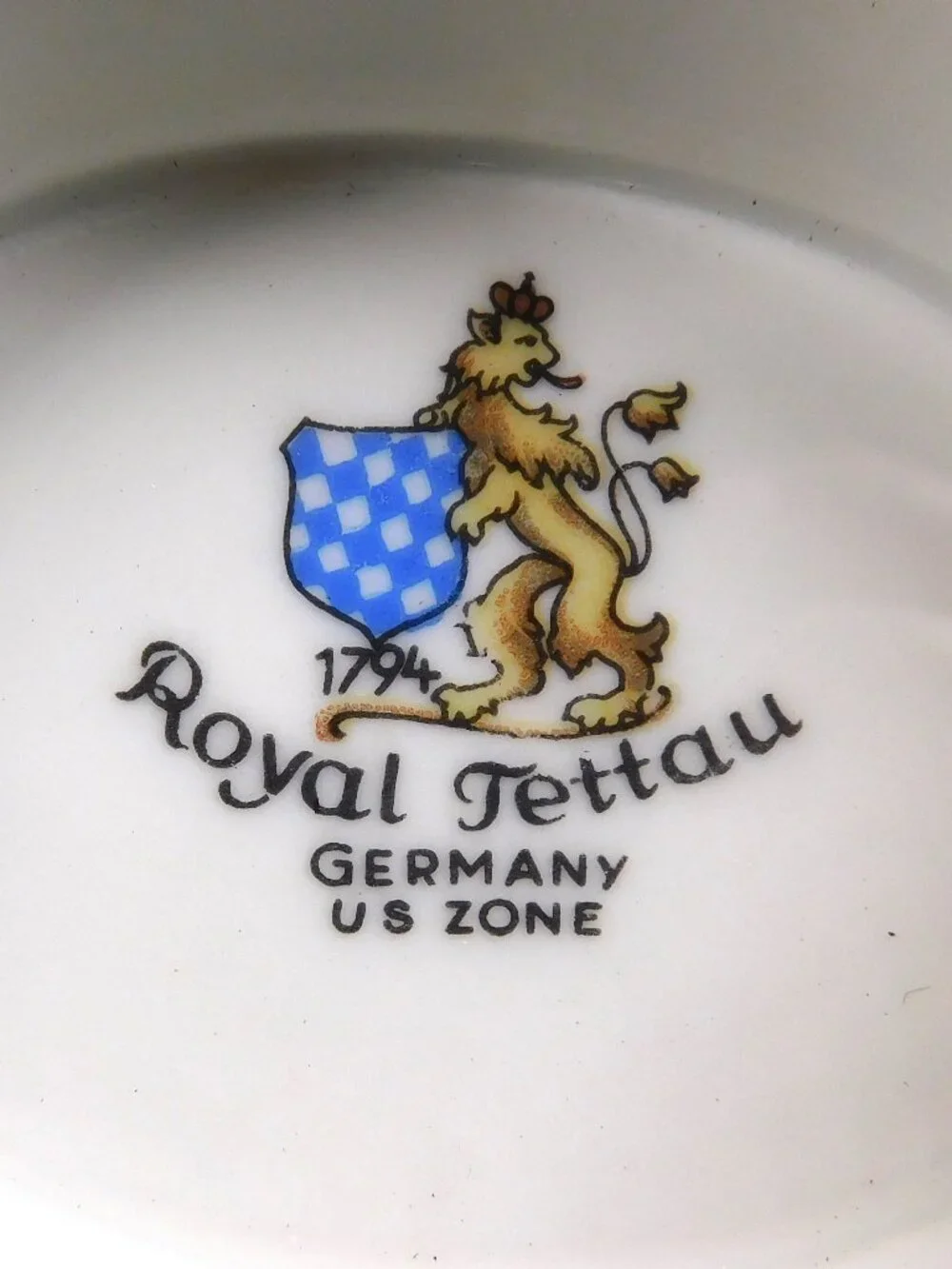 Royal Tettau Gravy Boat with Attached Underplate in Martha Washington # 26112